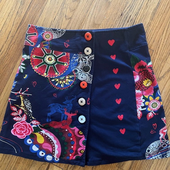 Skirts - Picture 3 of 7